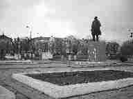 памятник Ленину в старой Аркадии (бывш. ПКиО им. К.Маркса) напротив администрации ленинскаго р-на